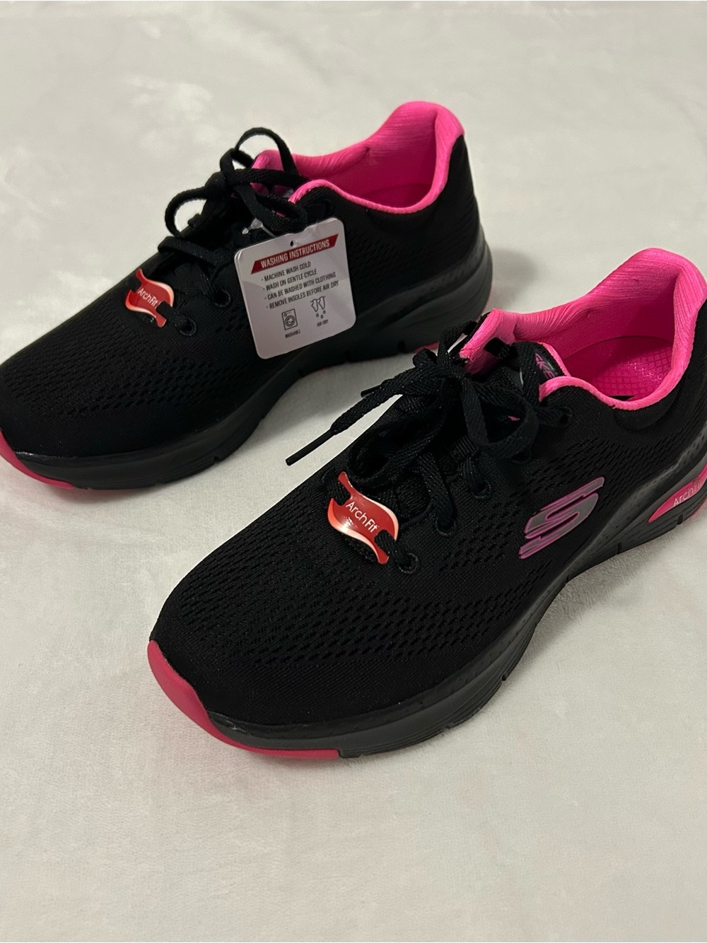 Skechers Women’s Black & Hot Pink Athletic Sneakers